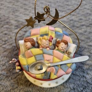 Colorful Sleeping Children 1993 Campbells Ornament